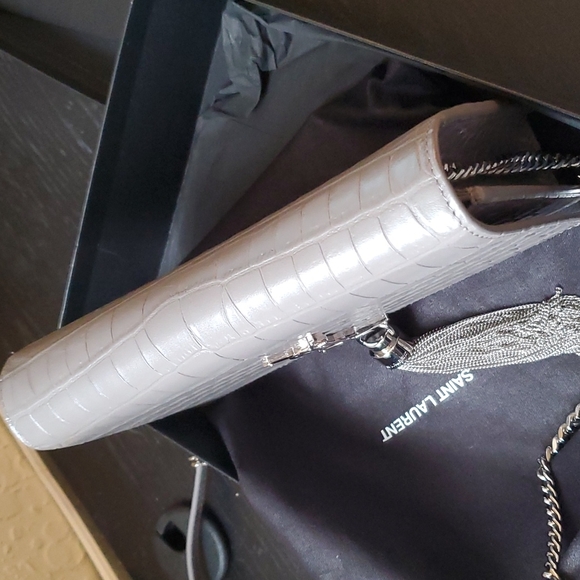 YVES Saint Laurent Kate Chain Wallet With Tassel - Picture 16 of 16